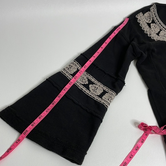 Free People Black Santa Maria Embroidered Peasant French Terry Pullover X-Small - Picture 13 of 13